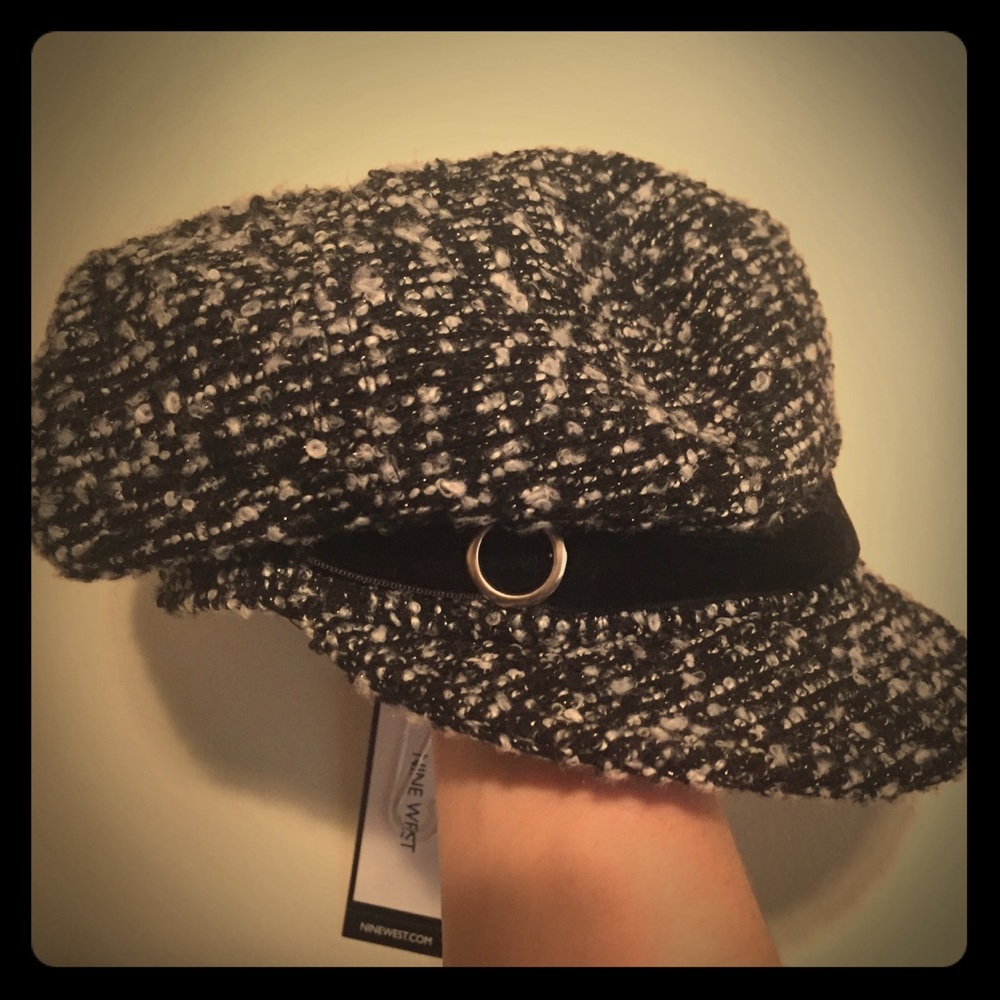 Cute black and white tweed ladies cap